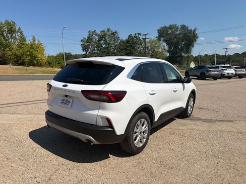 Used 2024 Ford Escape Active FWD image 12