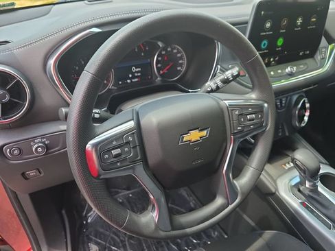 Used 2024 Chevrolet Blazer LT w/ Convenience Package FWD image 17