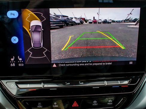 Used 2022 Volkswagen ID.4 Pro image 19