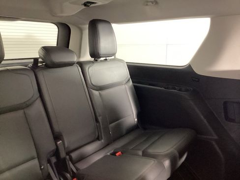 Used 2025 Ford Expedition Max Active image 12