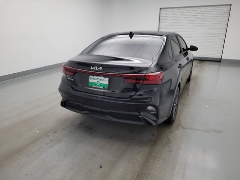 Used 2024 Kia Forte LXS FWD image 7