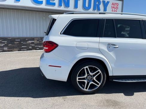 Used 2017 Mercedes-Benz GLS 550 4MATIC image 12