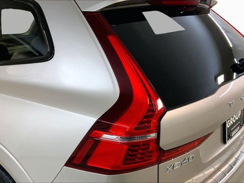 Used 2025 Volvo XC60 B5 Plus w/ Protection Package Premier AWD/4WD image 28