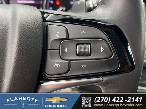 Used 2024 Buick Enclave Essence w/ Experience Buick Package AWD/4WD image 26