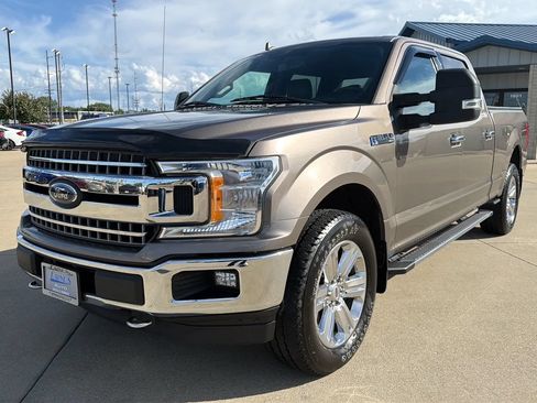 Used 2018 Ford F150 XLT w/ Equipment Group 302A Luxury AWD/4WD image 3