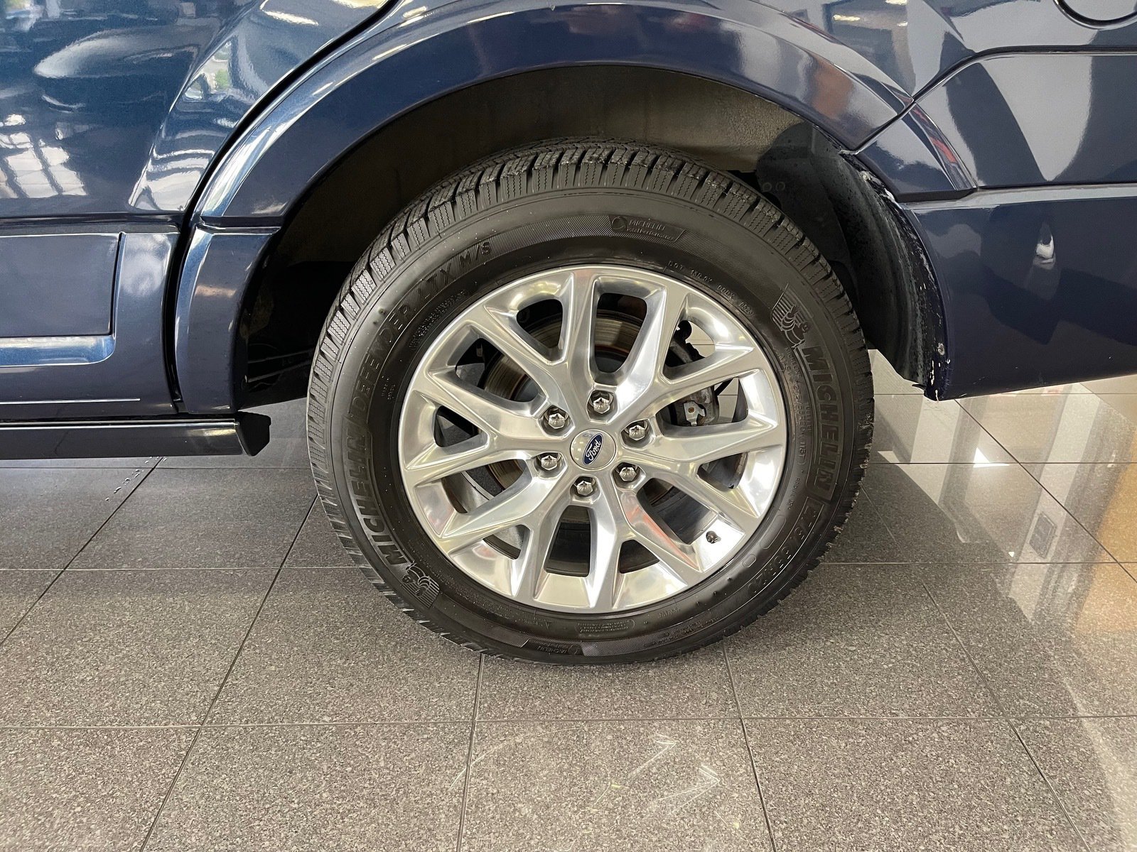 Used 2017 Ford Expedition Limited w/ Equipment Group 301A RWD image 22