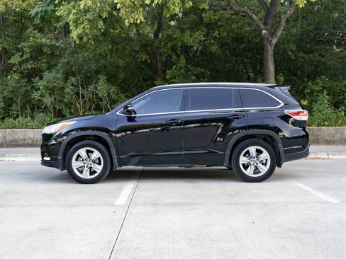 Used 2016 Toyota Highlander Limited FWD image 6