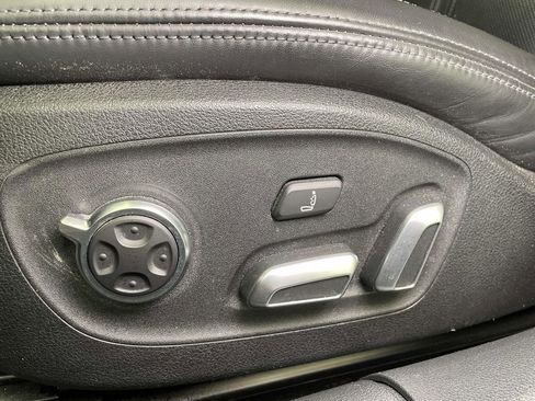 Used 2018 Audi S6 Premium Plus w/ Comfort Seating Package image 17