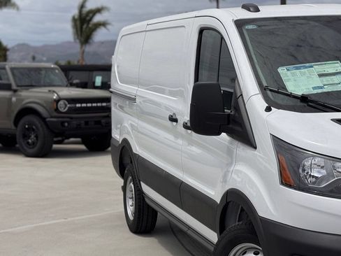 New 2026 Ford Transit 250 Low Roof RWD image 5