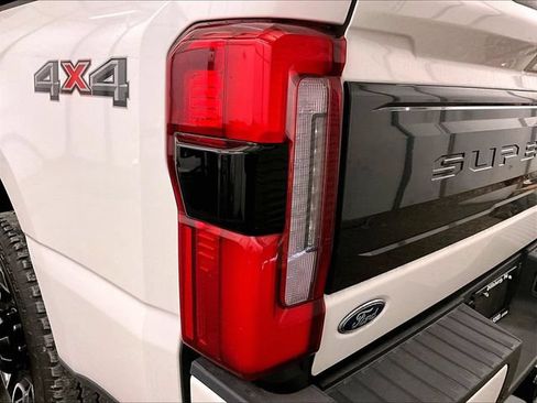 Used 2026 Ford F250 Platinum AWD/4WD image 28