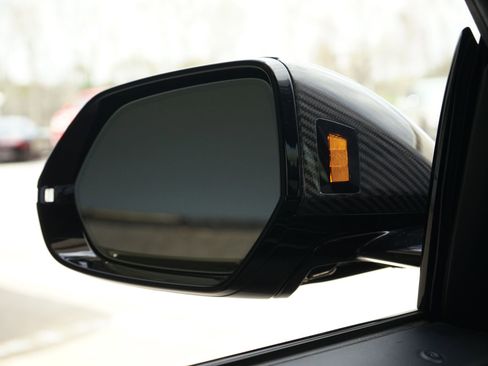 Used 2021 Lamborghini Urus image 27