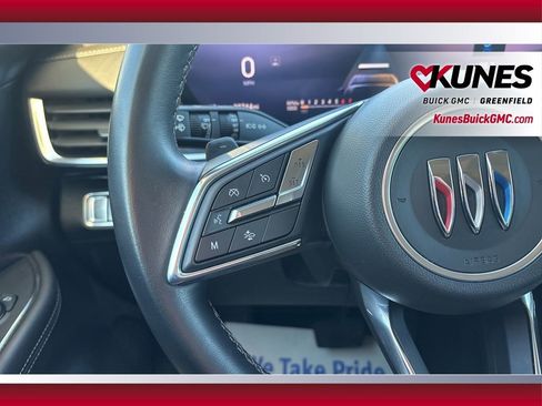 Used 2024 Buick Envision Preferred image 23