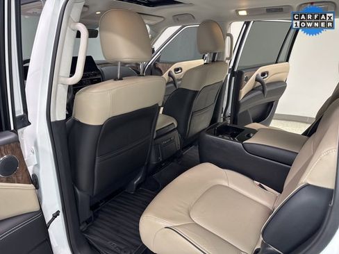 Used 2024 INFINITI QX80 Premium Select w/ All-Season Package image 27