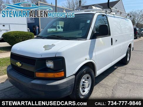 Used 2013 Chevrolet Express 2500 image 1