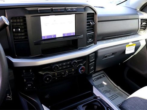 Used 2024 Ford F250 XLT w/ FX4 Off-Road Package image 16