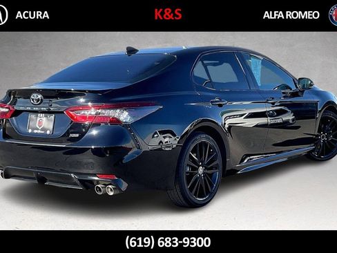 Used 2021 Toyota Camry XSE image 32