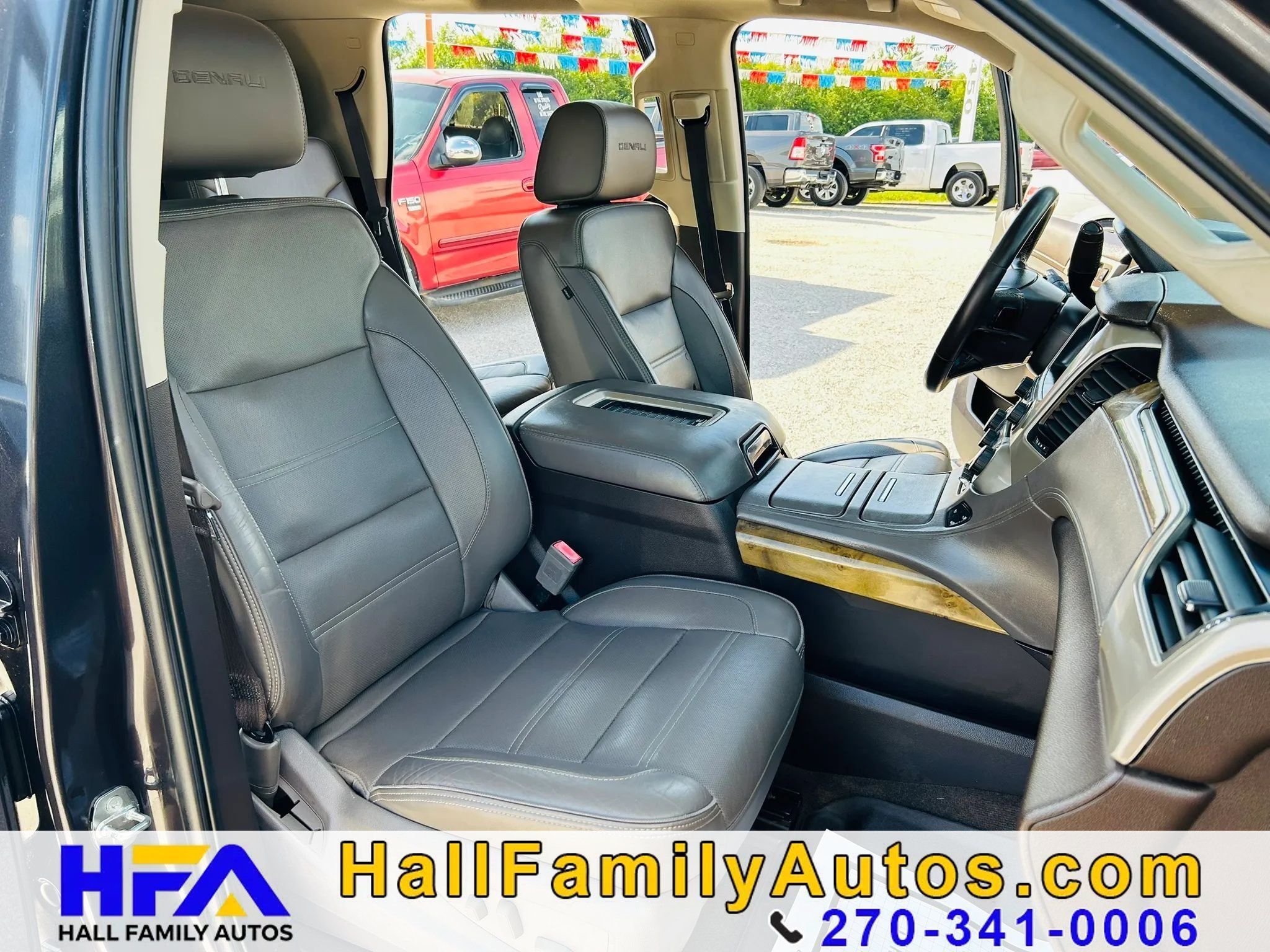 Used 2017 GMC Yukon Denali w/ Open Road Package RWD image 28