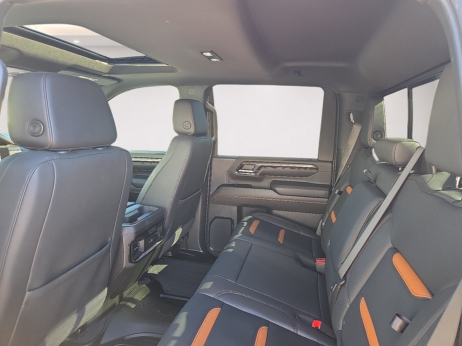 Used 2024 GMC Sierra 2500 AT4 w/ AT4 Premium Plus Package AWD/4WD image 20