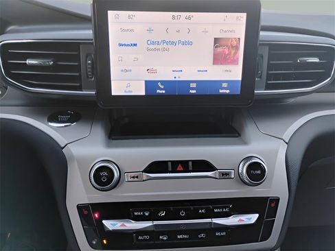 Certified 2023 Ford Explorer XLT w/ Equipment Group 202A image 28