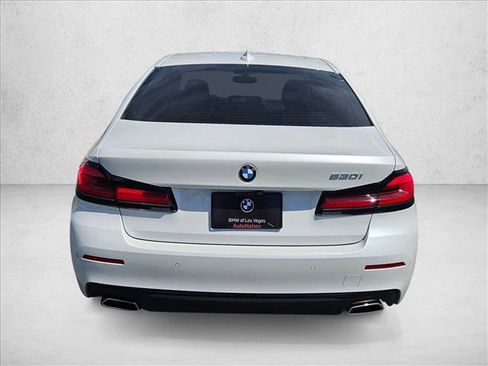 Used 2023 BMW 530i image 7