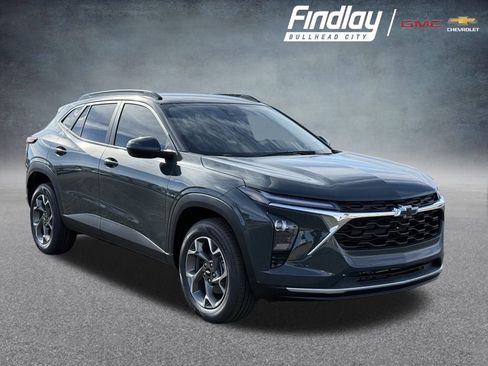 New 2026 Chevrolet Trax LT w/ Driver Confidence Package image 1