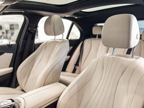 Used 2018 Mercedes-Benz E 400 E 400 image 19