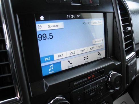 Used 2016 Ford F150 XLT w/ Equipment Group 302A Luxury image 24