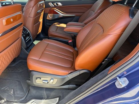 Used 2024 BMW ALPINA XB7 AWD/4WD image 11