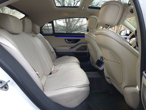 Used 2022 Mercedes-Benz S 500 4MATIC image 17