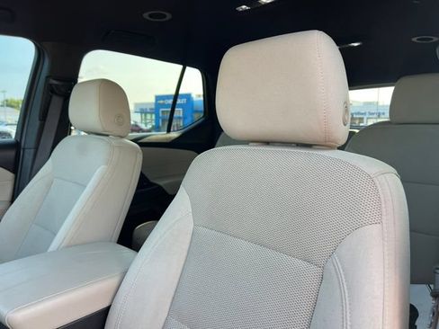 Used 2023 Chevrolet Traverse LT w/ LPO, Cargo Package AWD/4WD image 13