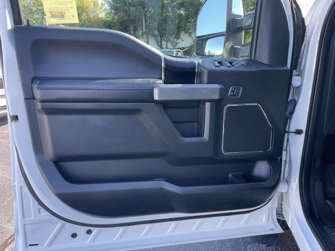 Used 2020 Ford F150 Platinum w/ Equipment Group 701A Luxury AWD/4WD image 15