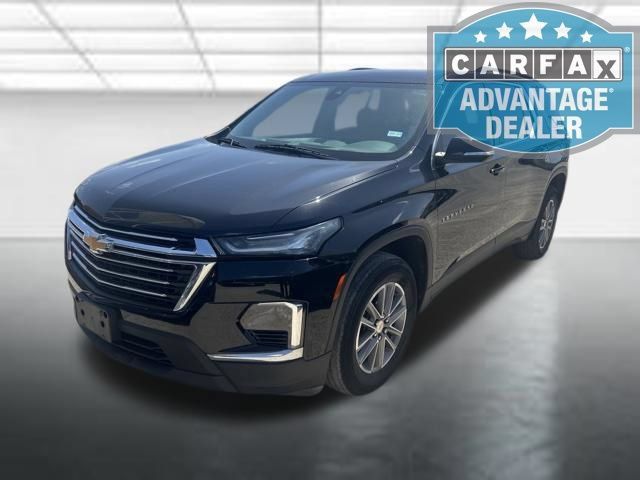 Used 2023 Chevrolet Traverse LT FWD image 2