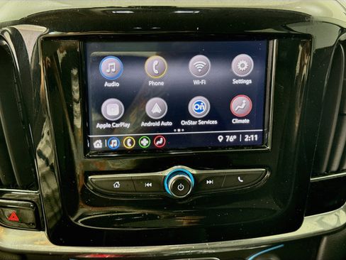 Used 2021 Chevrolet Traverse LS FWD image 16