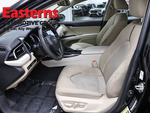 Used 2019 Toyota Camry LE FWD image 14