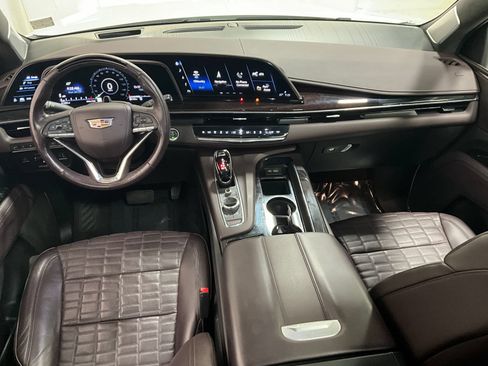 Used 2023 Cadillac Escalade Sport Platinum AWD/4WD image 15