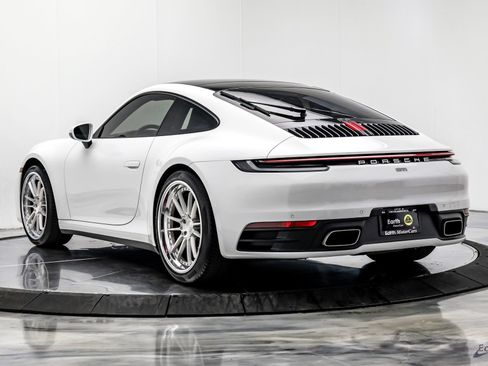Used 2020 Porsche 911 Carrera RWD image 9
