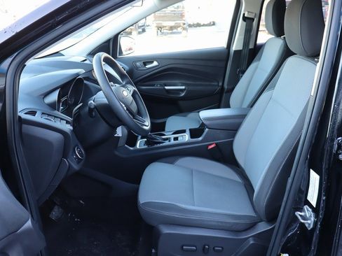 Used 2018 Ford Escape SE w/ SE Sync 3 Package image 3