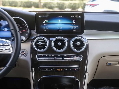 Certified 2022 Mercedes-Benz GLC 300 GLC 300 image 11