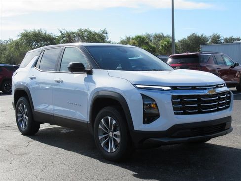 New 2026 Chevrolet Equinox LT w/ Safety and Technology Package image 3