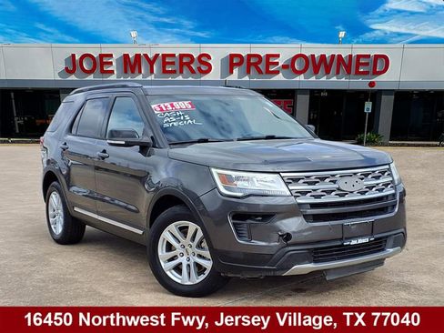 Used 2018 Ford Explorer XLT w/ Equipment Group 201A image 1