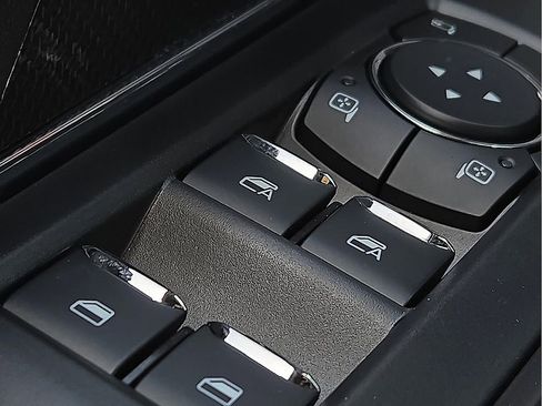 Used 2025 Ford F150 Raptor image 16