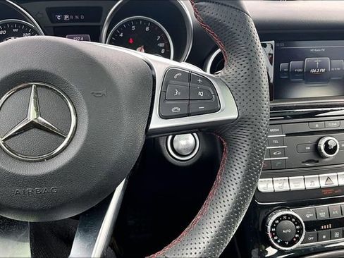 Used 2020 Mercedes-Benz SLC 300 SLC 300 image 11