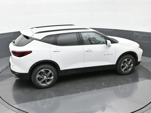 Used 2023 Chevrolet Blazer LT image 30