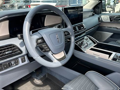 Used 2022 Lincoln Navigator L Black Label AWD/4WD image 14