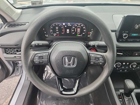 Certified 2023 Honda Accord EX image 19