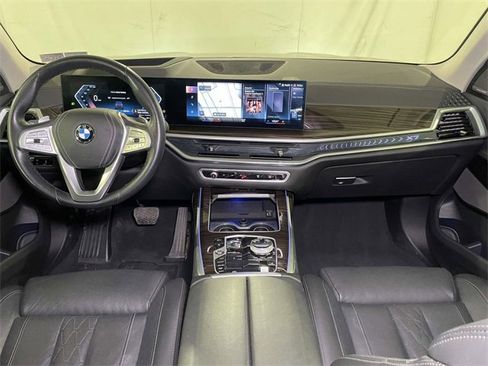 Used 2023 BMW X7 xDrive40i w/ Executive Package image 30