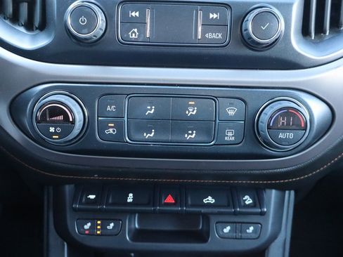 Used 2022 GMC Canyon AT4 w/ Trailering Package image 11