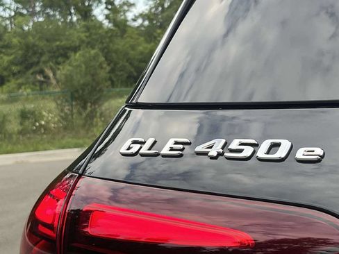 Certified 2025 Mercedes-Benz GLE 450e 4MATIC image 24