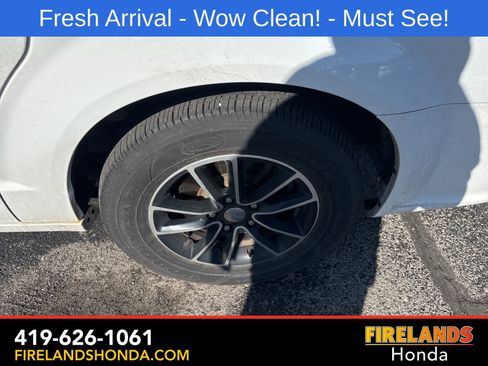 Used 2017 Dodge Grand Caravan SE image 13