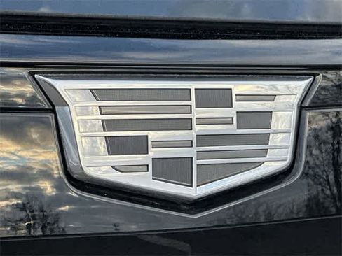 Used 2023 Cadillac Escalade Sport w/ LPO, ONYX Package image 32